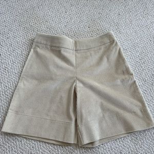 Never been worn corduroy shorts in XS.